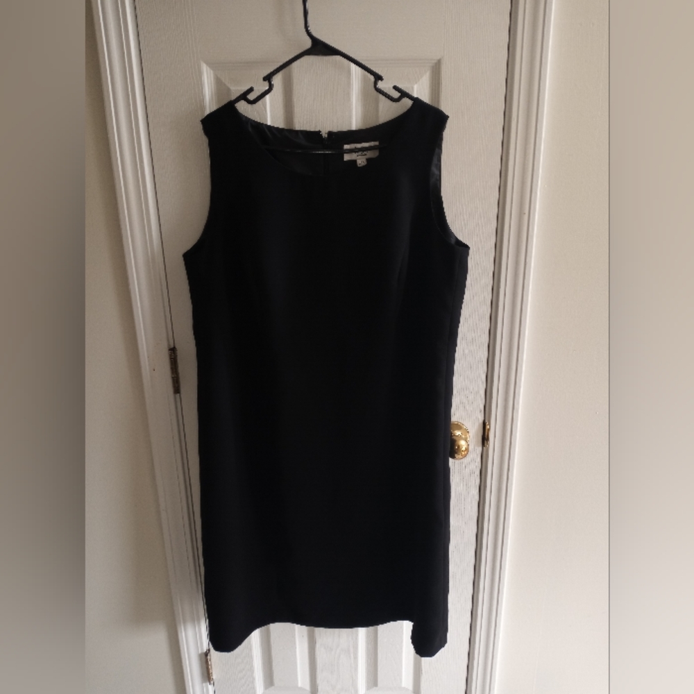 Sleeveless Le Suit Black Dress Size 18W
